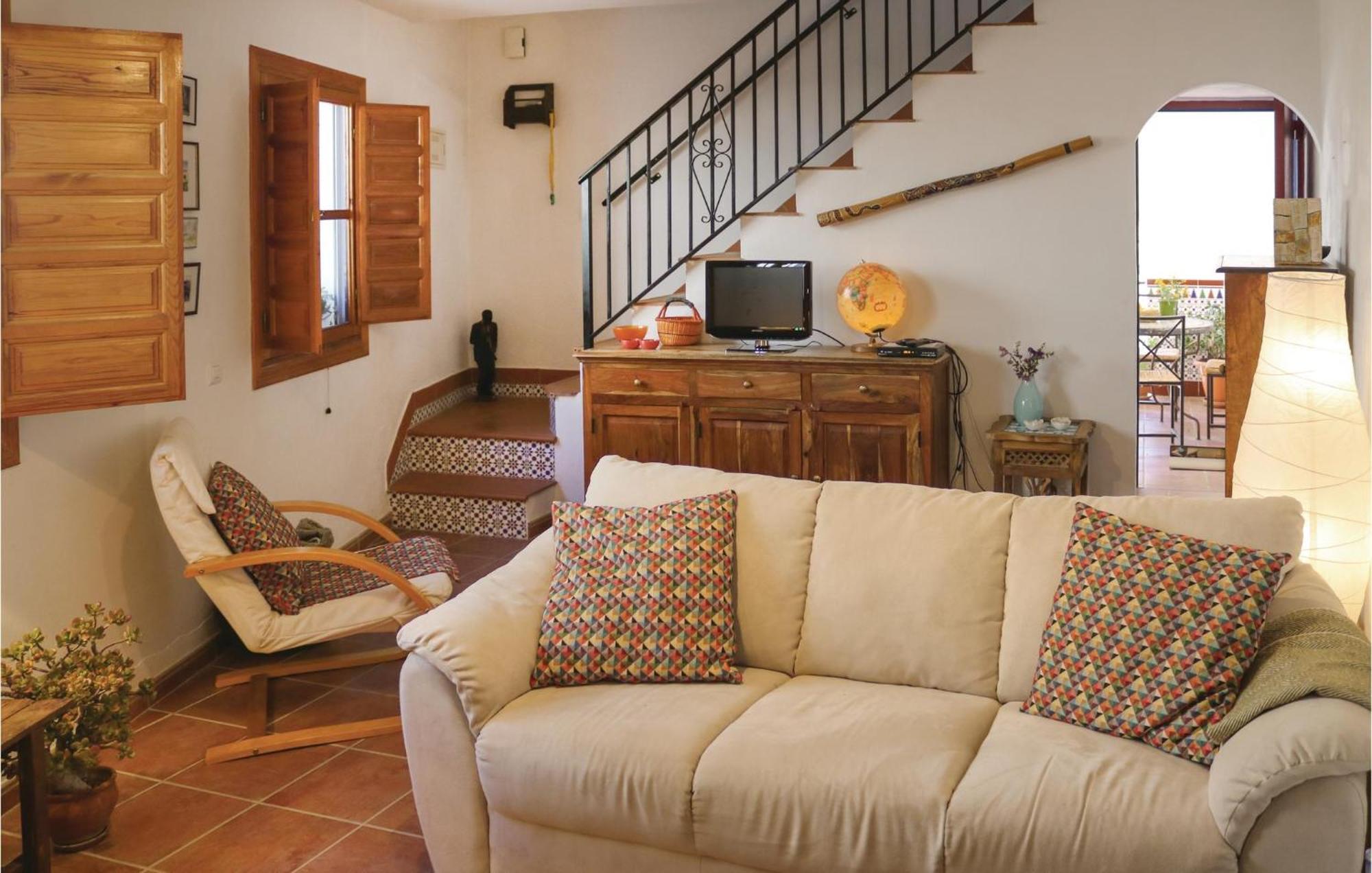 Nice Home In Canillas De Albaida With Wifi Exterior photo